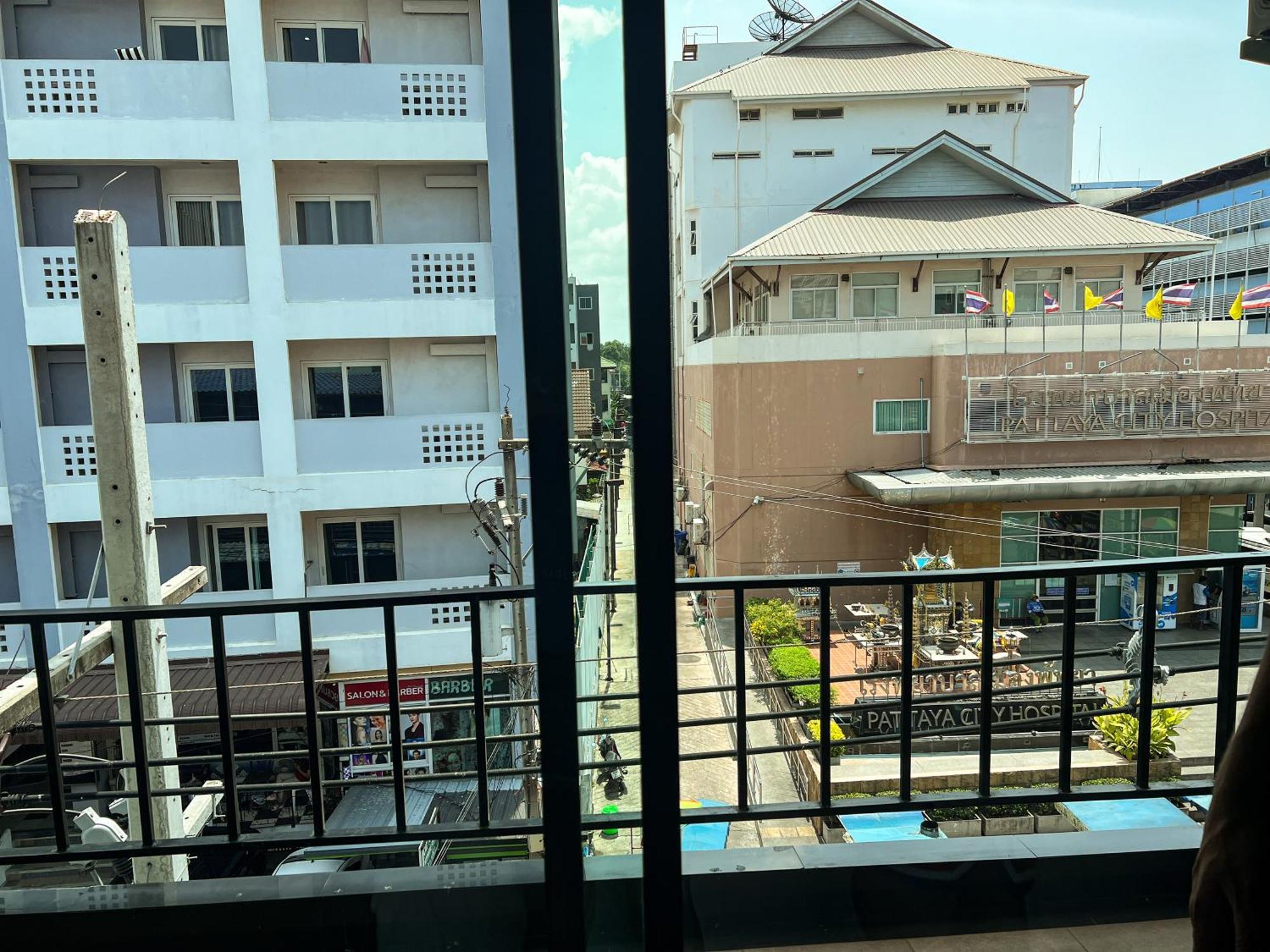 Smyrna Apartment Pattaya Exterior photo