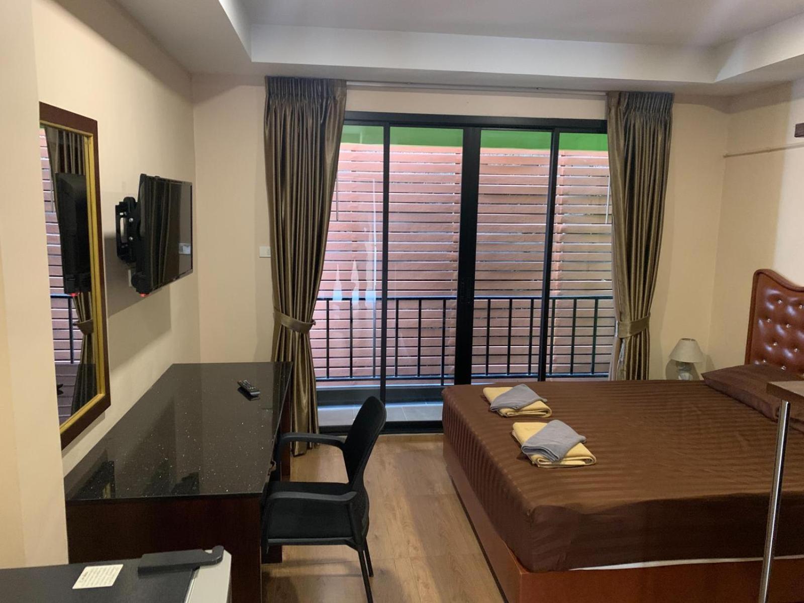 Smyrna Apartment Pattaya Exterior photo
