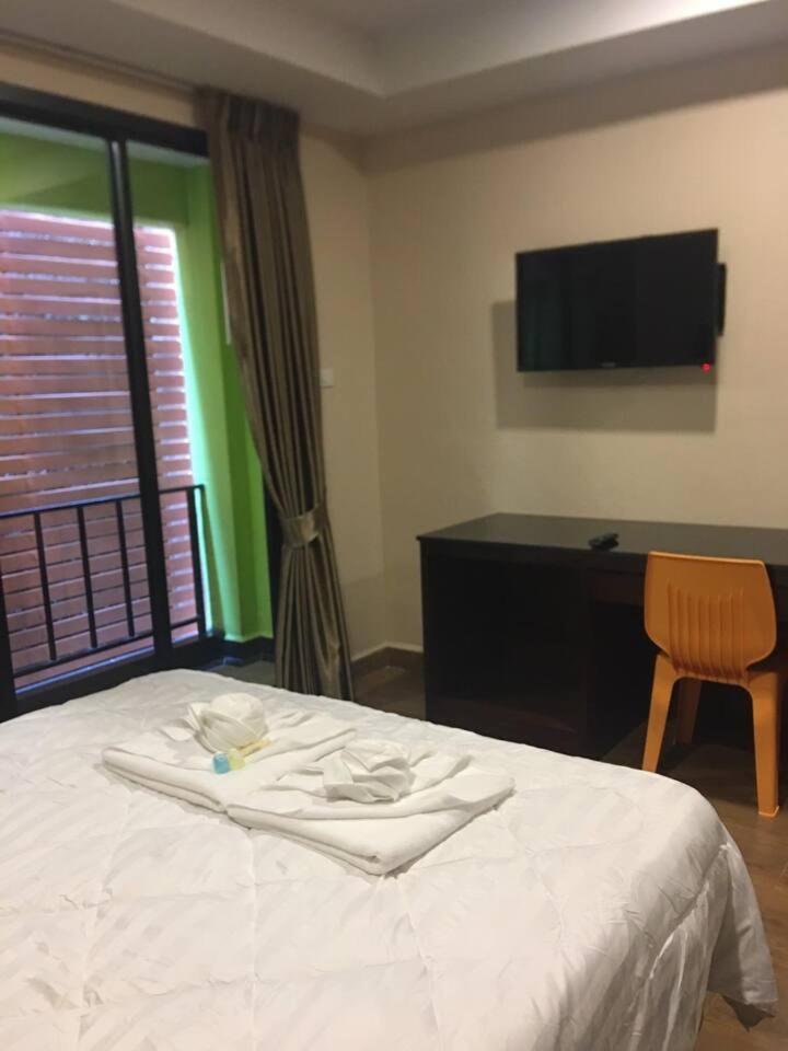 Smyrna Apartment Pattaya Exterior photo